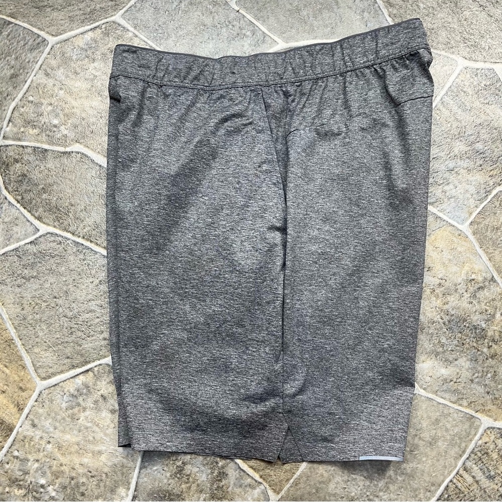Uniqlo Men’s Shorts with Pockets